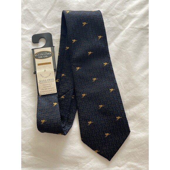 Australian Tie Company Other - NWT Australian Tie Co Neck Tie Mens Blue Kangaroo Novelty Animal Print Jacquard
